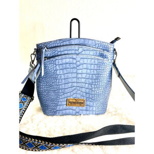Montana West Women’s Medium Blue Crossbody Purse